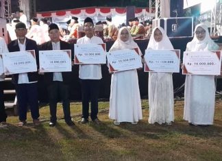 KBBS Bersama Ustazah Mumpuni, Bupati Klaten Serahkan Bantuan Operasional 12 LKSA